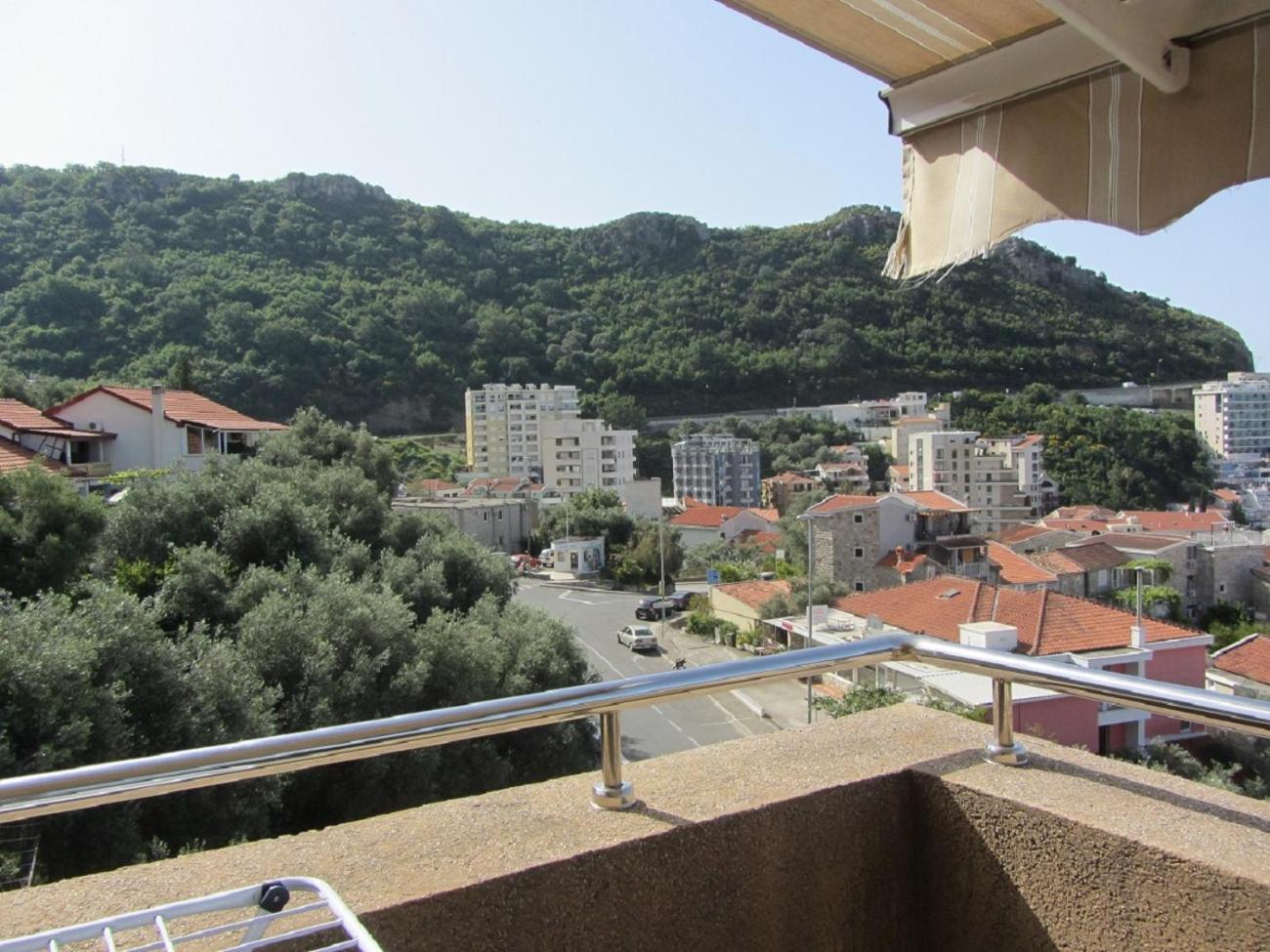 Cernogoriya Voyage Apartment Rafailovici Bagian luar foto