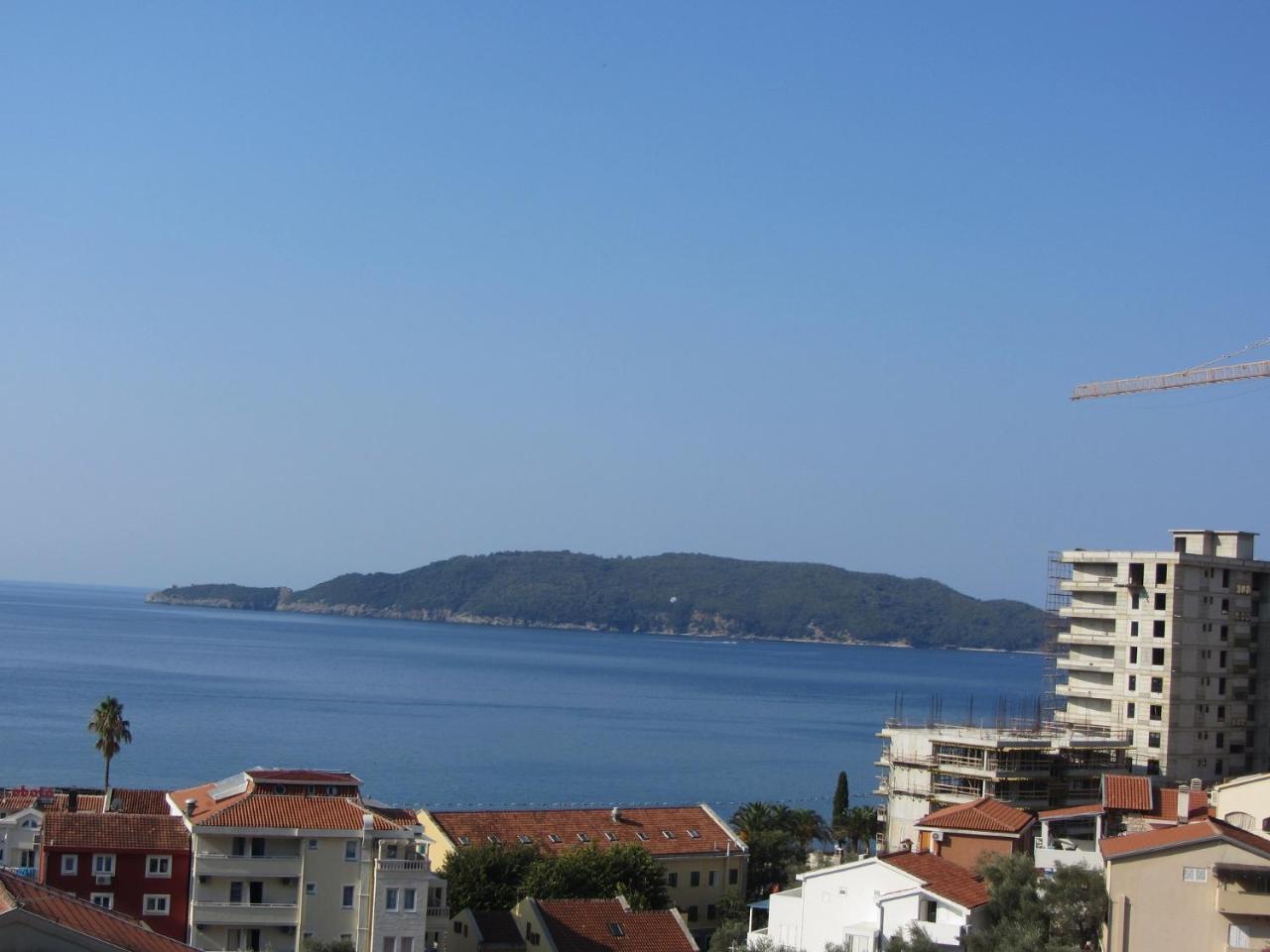 Cernogoriya Voyage Apartment Rafailovici Bagian luar foto