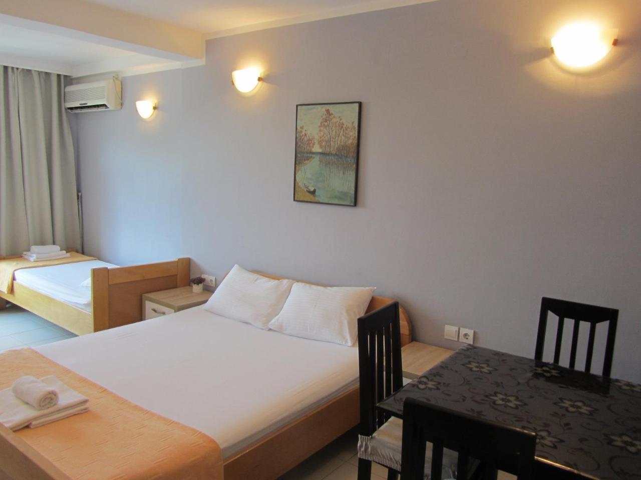 Cernogoriya Voyage Apartment Rafailovici Bagian luar foto