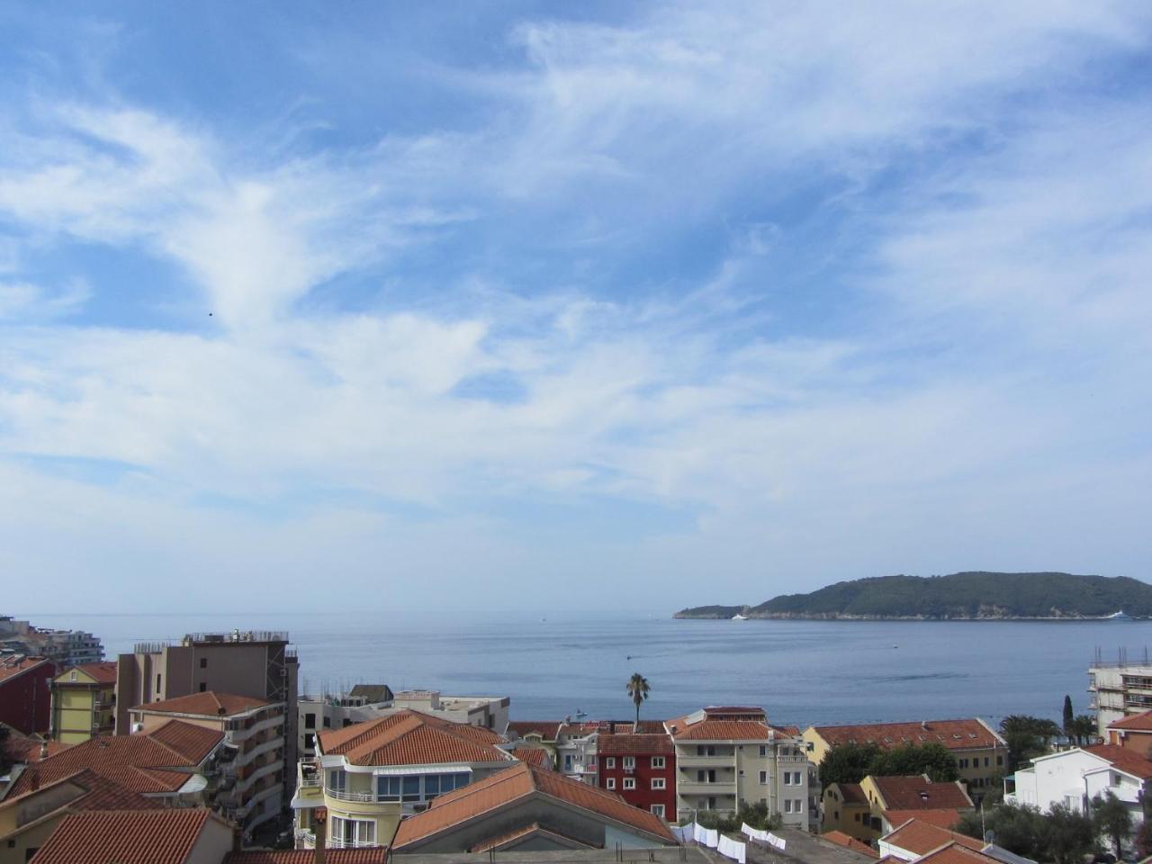 Cernogoriya Voyage Apartment Rafailovici Bagian luar foto