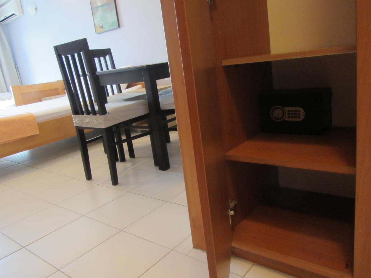 Cernogoriya Voyage Apartment Rafailovici Bagian luar foto