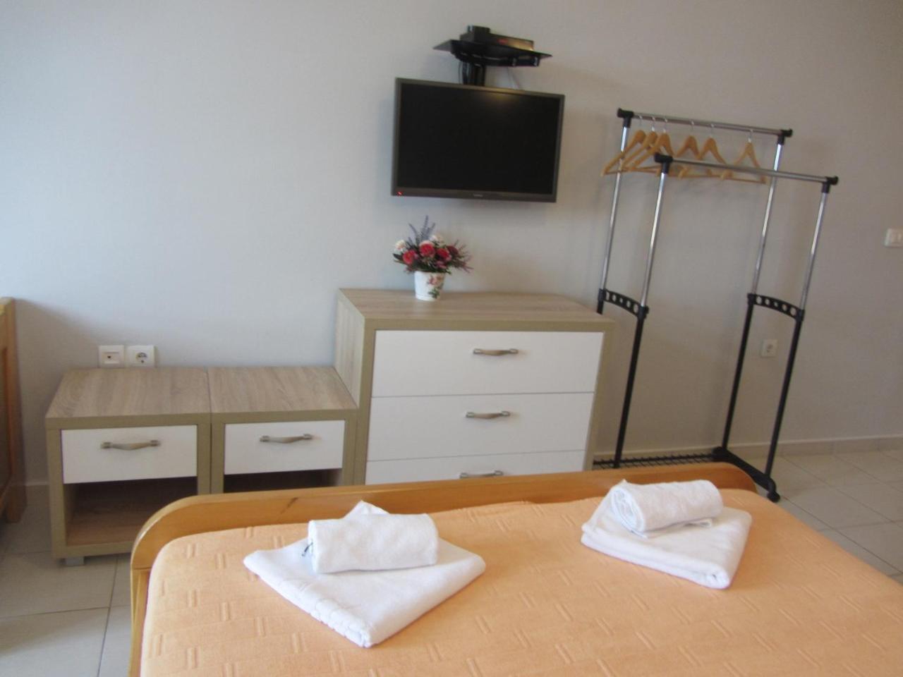 Cernogoriya Voyage Apartment Rafailovici Bagian luar foto